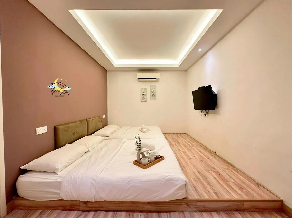 Townareatourist13Paxpooltable Villa Malacca 0*,
